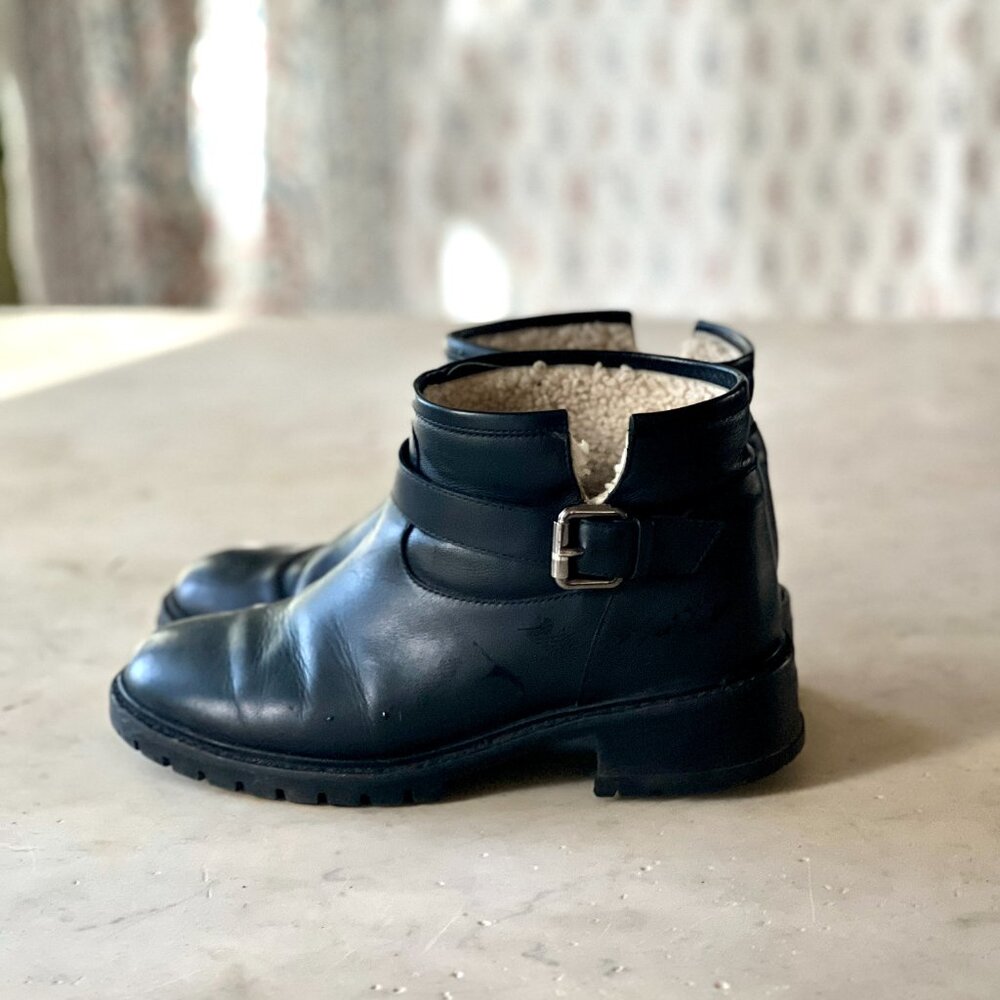 Fendi Shearling Lines Black Leather Moto Ankle Boots Boots / Booties w Lug Soles